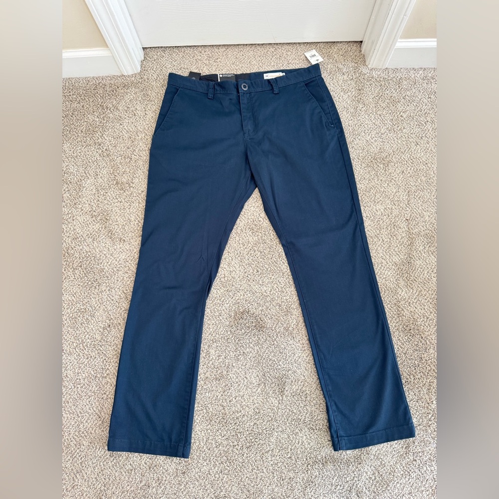 Volcom Men's Frickin Modern Stretch Pants Black Size 38 NWT Chinos